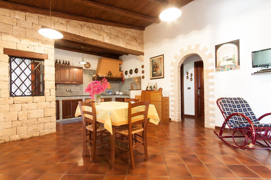 Villino Dei Gabbiani Villa Castellammare del Golfo Værelse billede